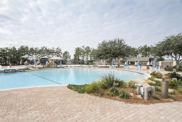 HAMMOCK BAY - Residential Lease