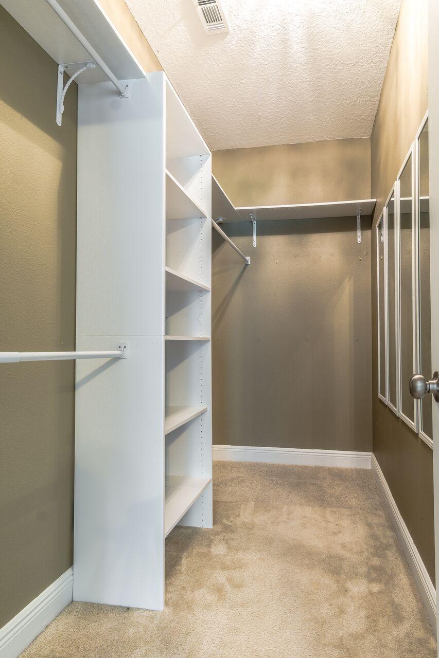 HAMMOCK BAY - Residential Lease