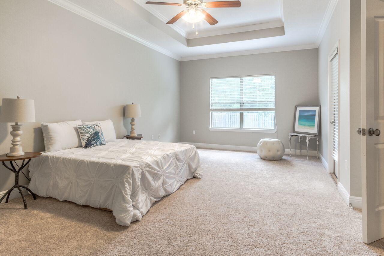 HAMMOCK BAY - Residential Lease