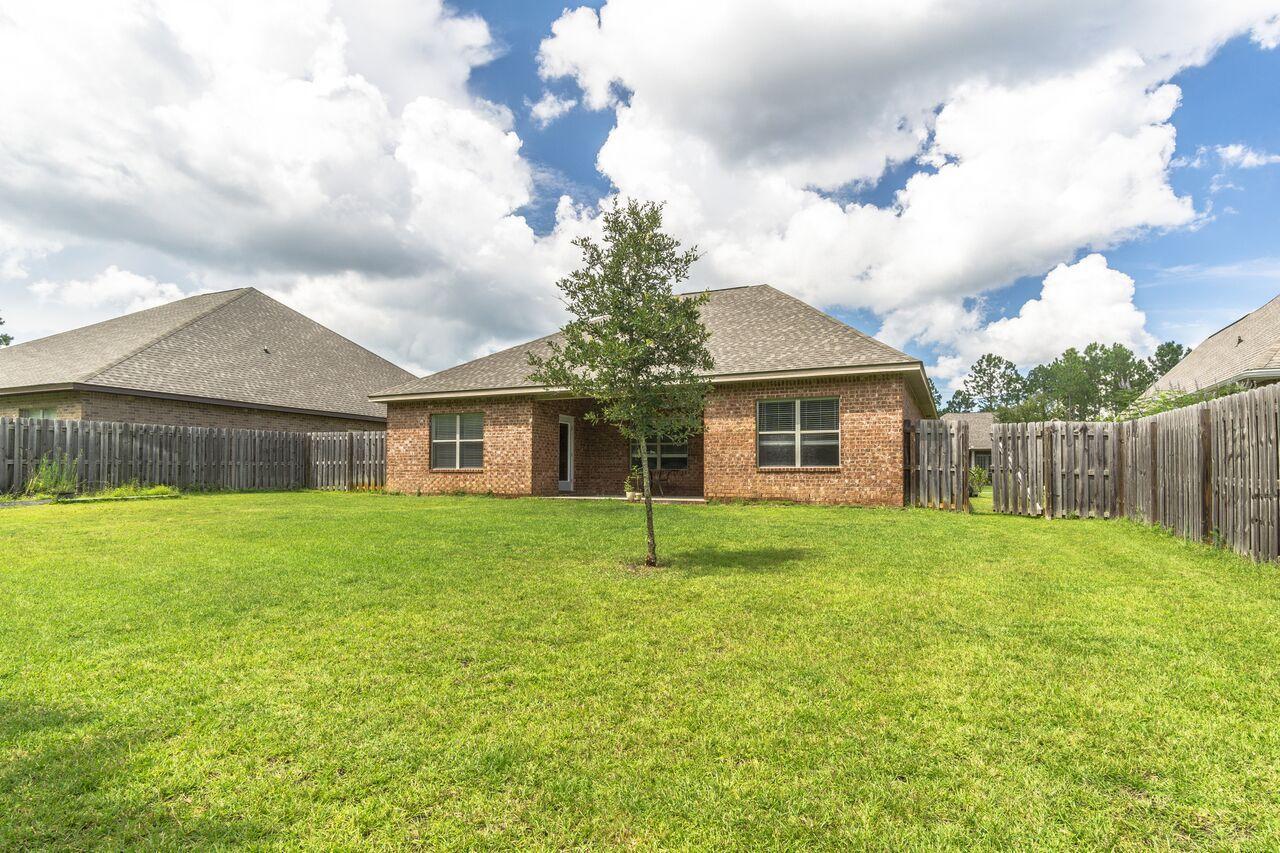 HAMMOCK BAY - Residential Lease