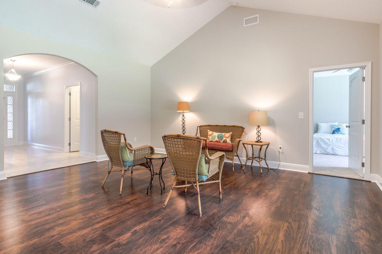 HAMMOCK BAY - Residential Lease