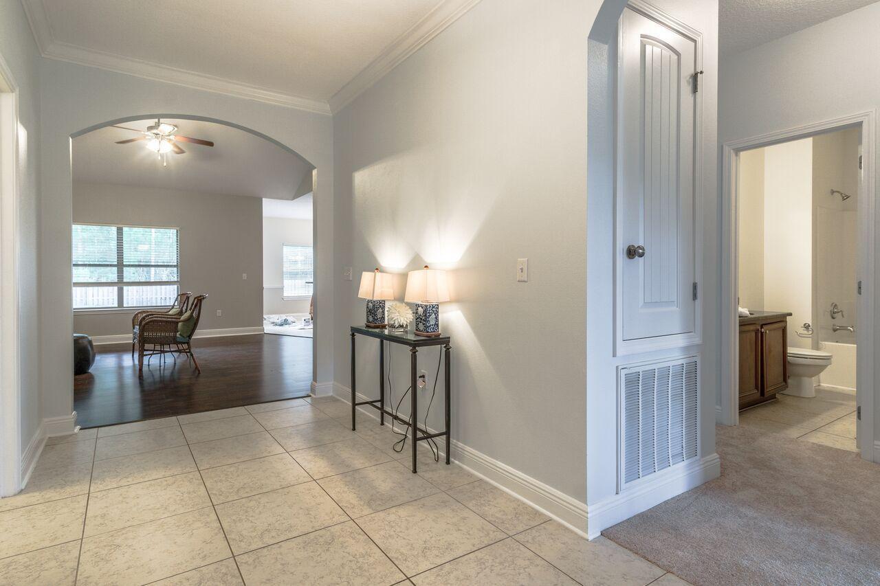 HAMMOCK BAY - Residential Lease