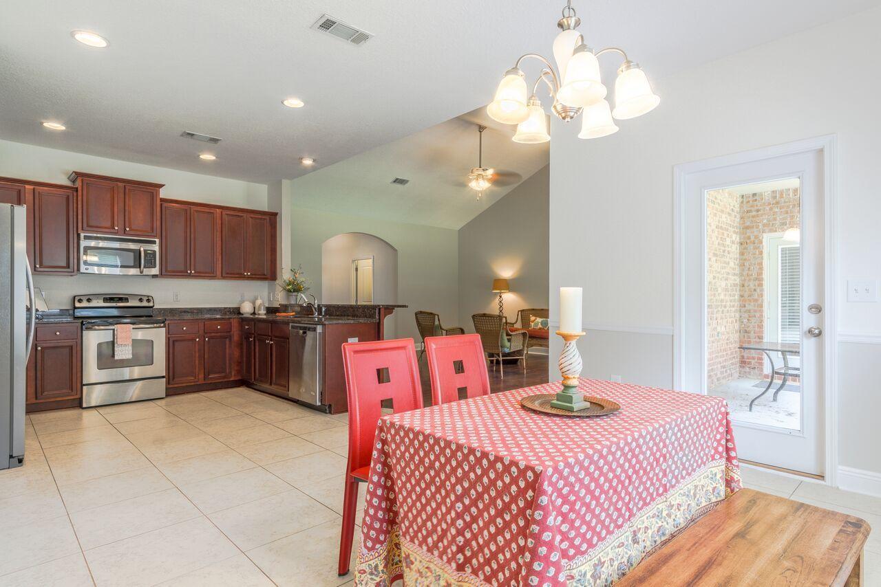 HAMMOCK BAY - Residential Lease