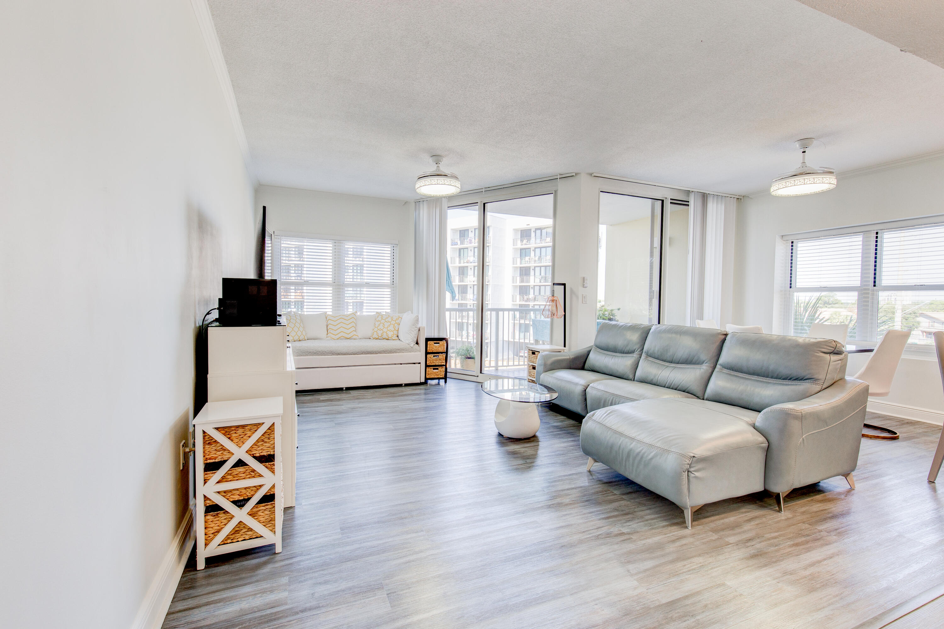 WATERS EDGE - Residential