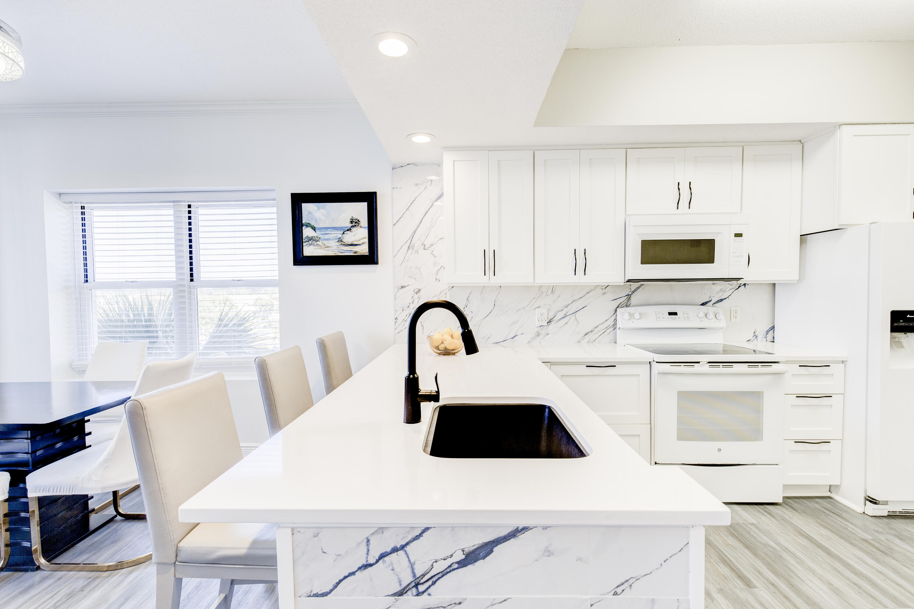 WATERS EDGE - Residential