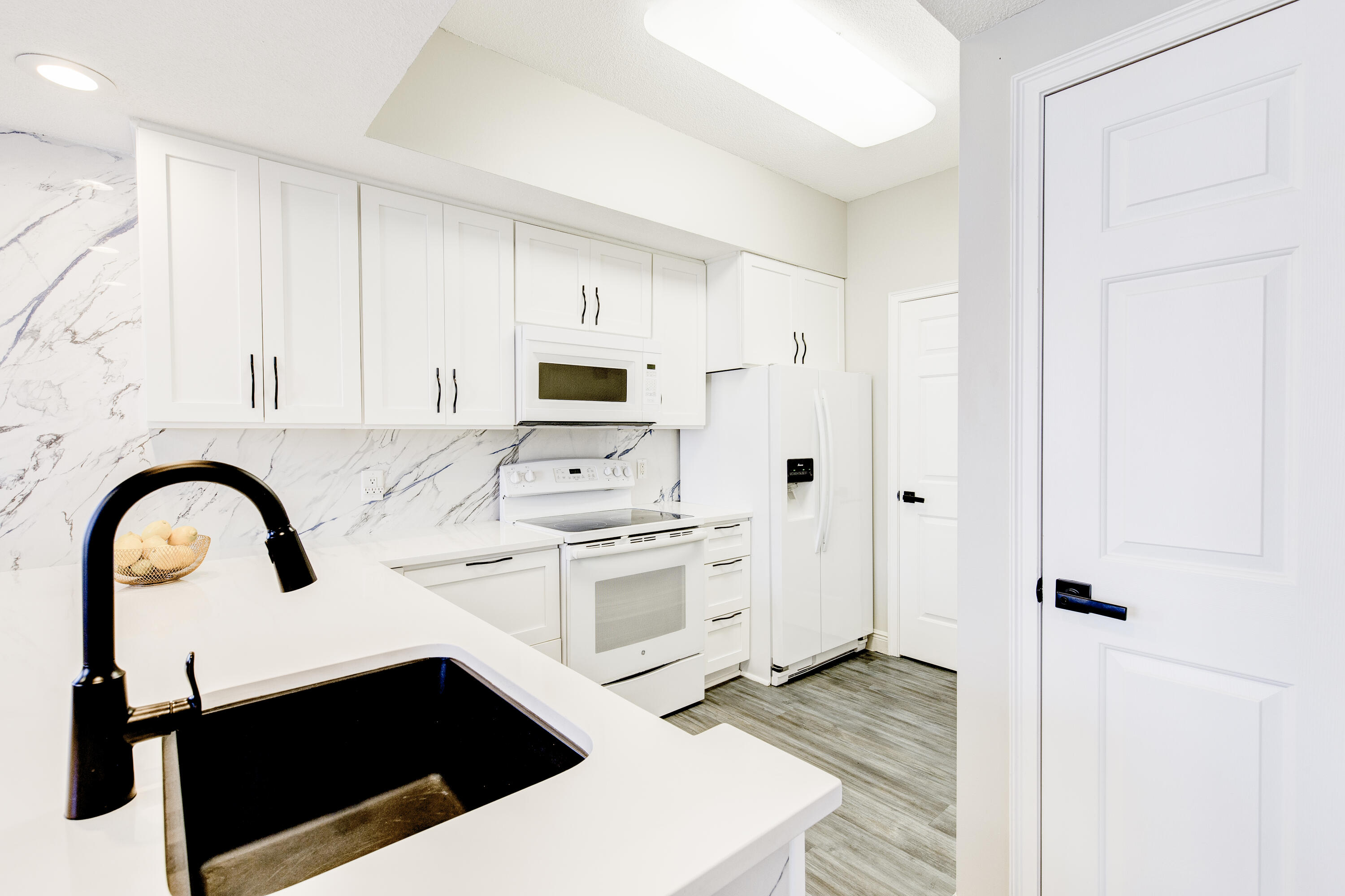 WATERS EDGE - Residential