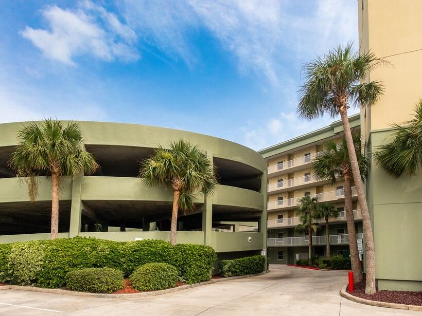 WATERS EDGE - Residential