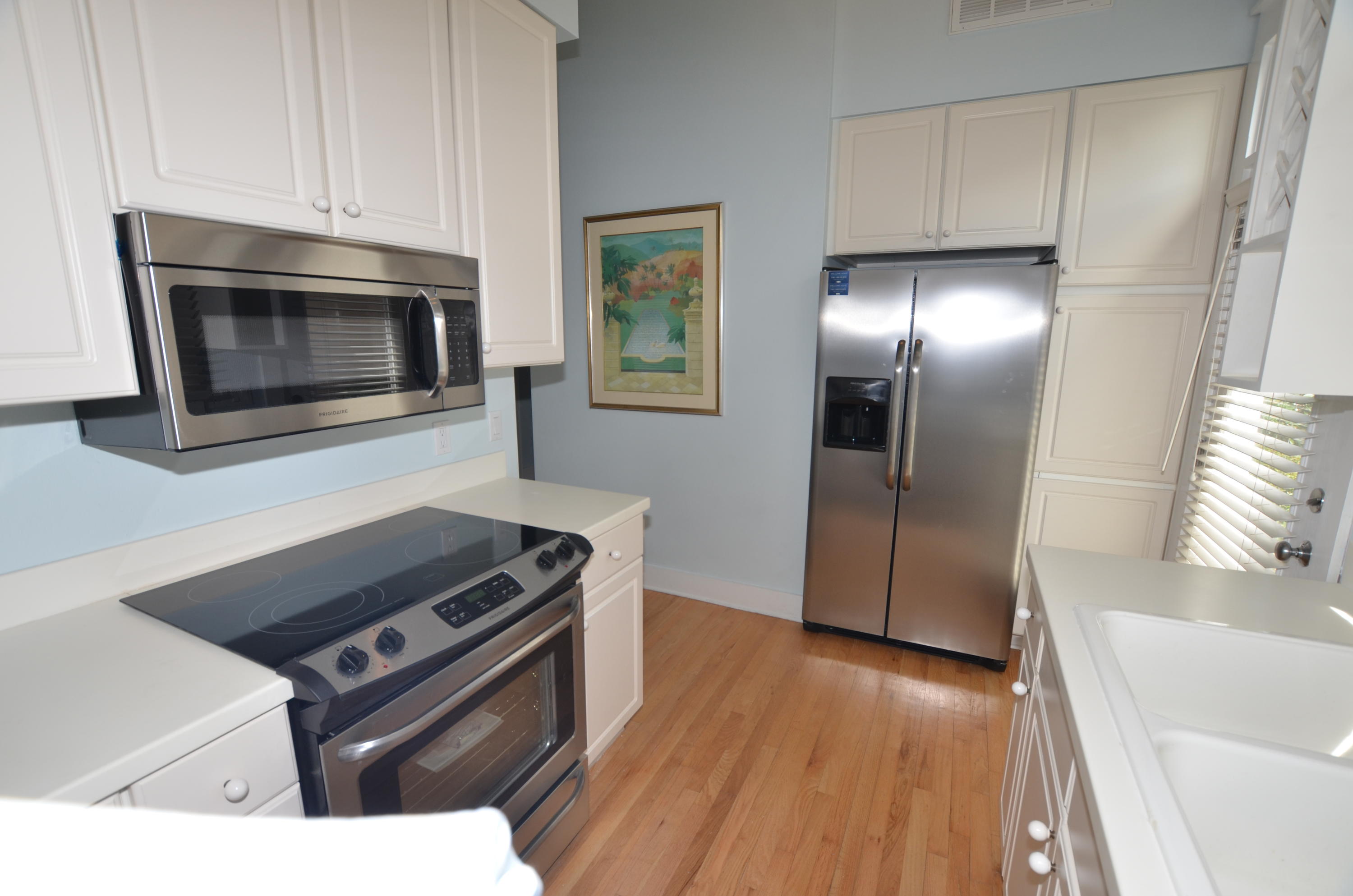 CRYSTAL LAKE - Residential Lease