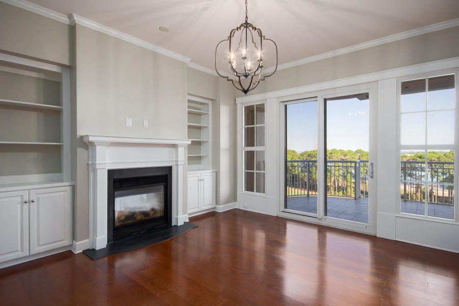 ONE WATER PLACE AT KELLY PLANTATION - Residential