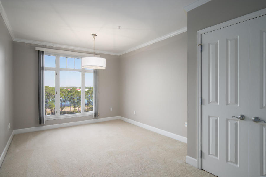 ONE WATER PLACE AT KELLY PLANTATION - Residential