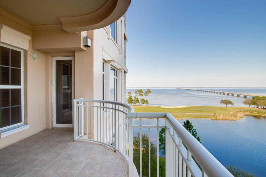 ONE WATER PLACE AT KELLY PLANTATION - Residential