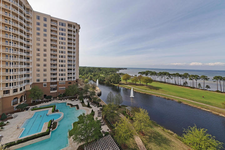 ONE WATER PLACE AT KELLY PLANTATION - Residential