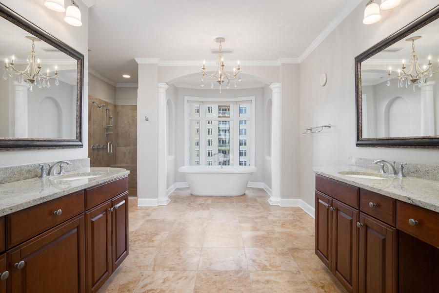 ONE WATER PLACE AT KELLY PLANTATION - Residential