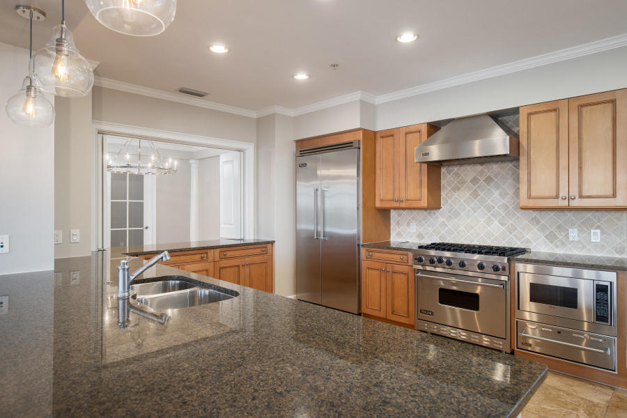 ONE WATER PLACE AT KELLY PLANTATION - Residential