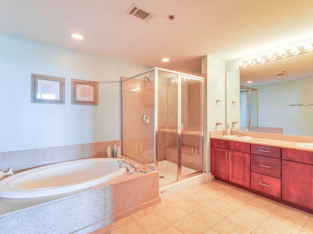 Laketown Wharf - Residential