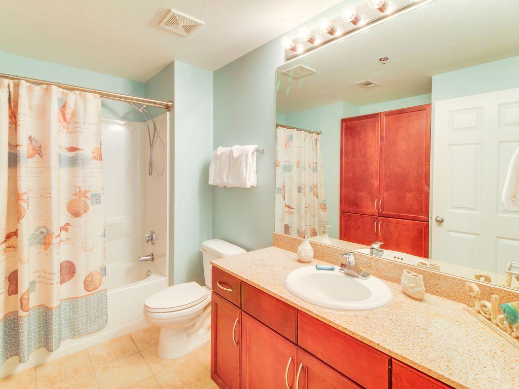 Laketown Wharf - Residential