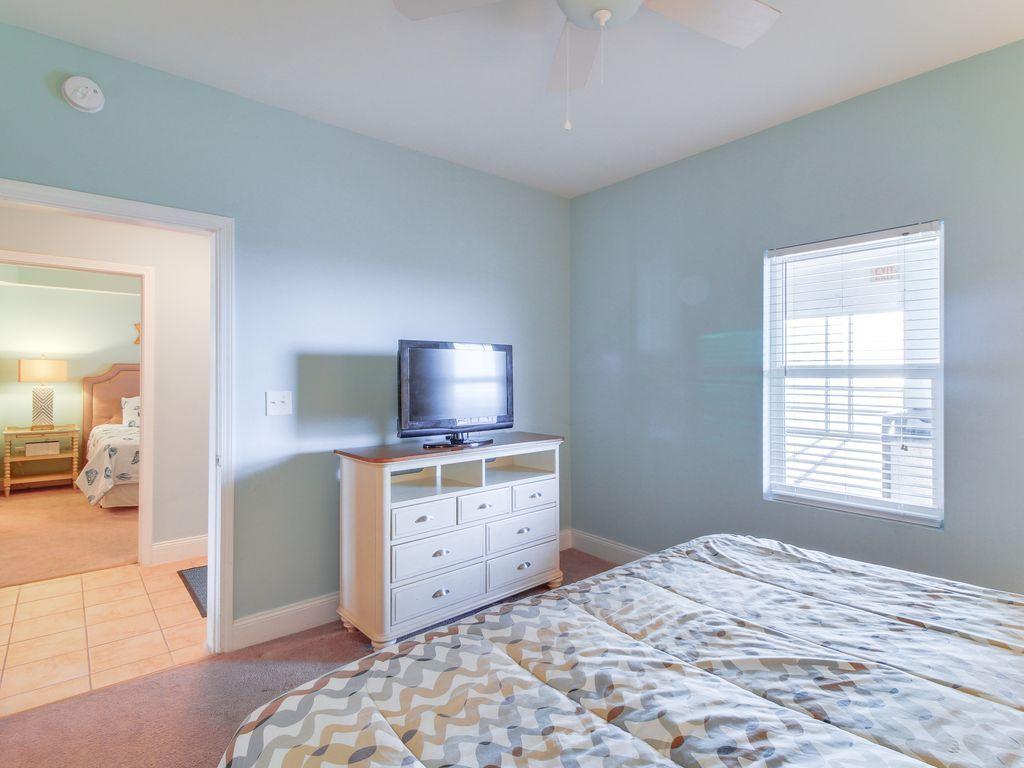 Laketown Wharf - Residential