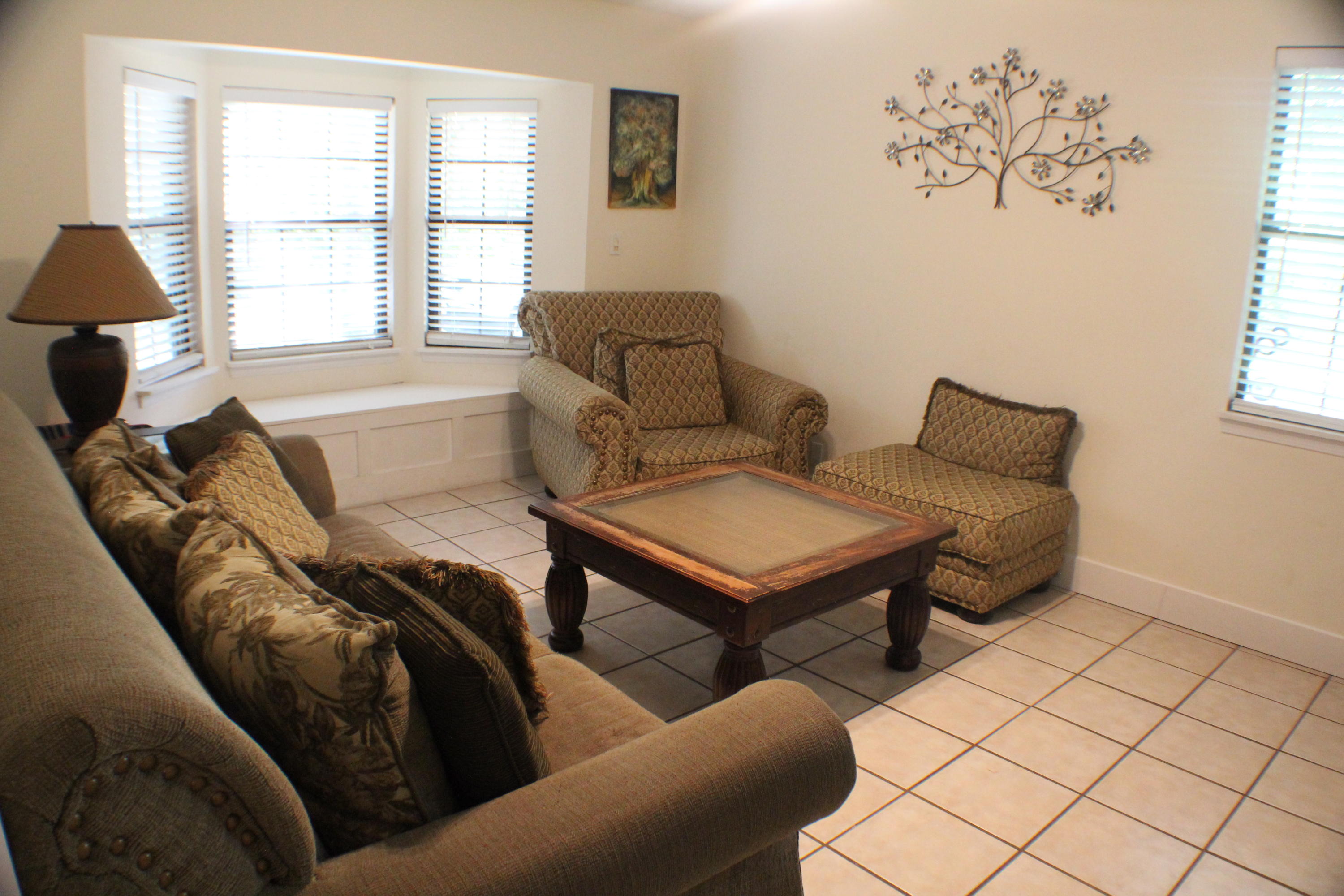 VILLA TASSO TOWN OF - Residential