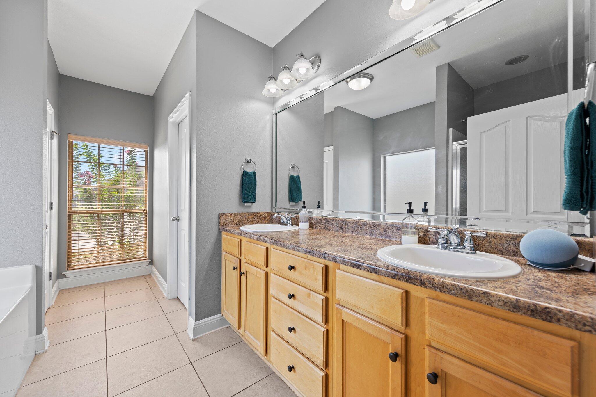 ROLLING RIDGE - Residential