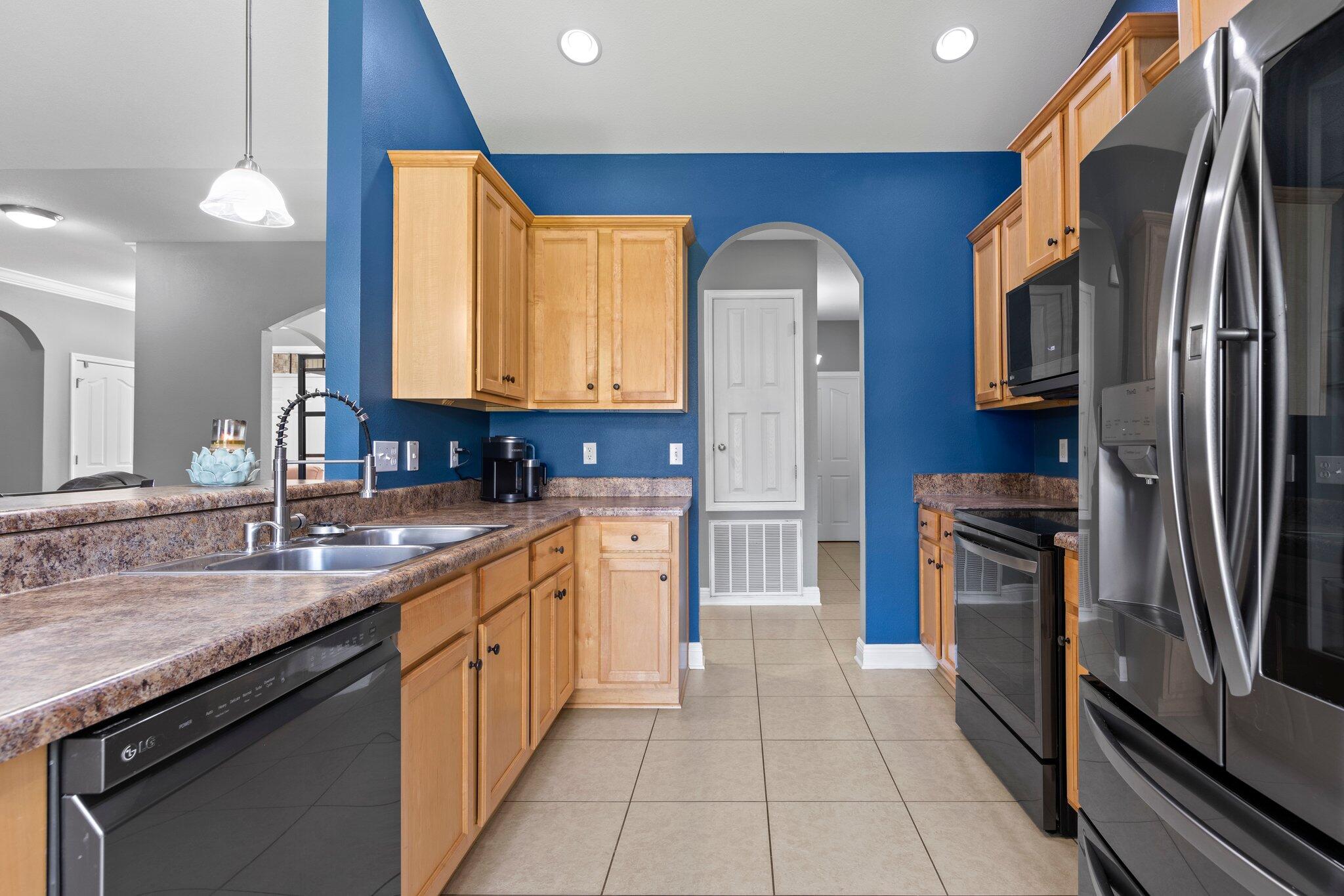 ROLLING RIDGE - Residential