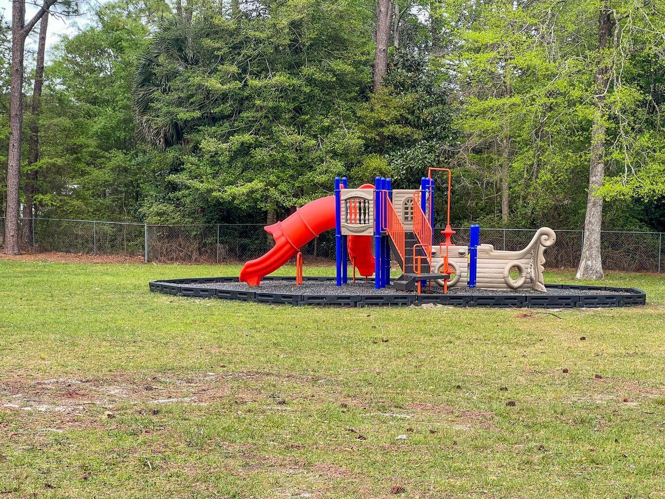 OAKWOOD LAKES ESTATES - Land