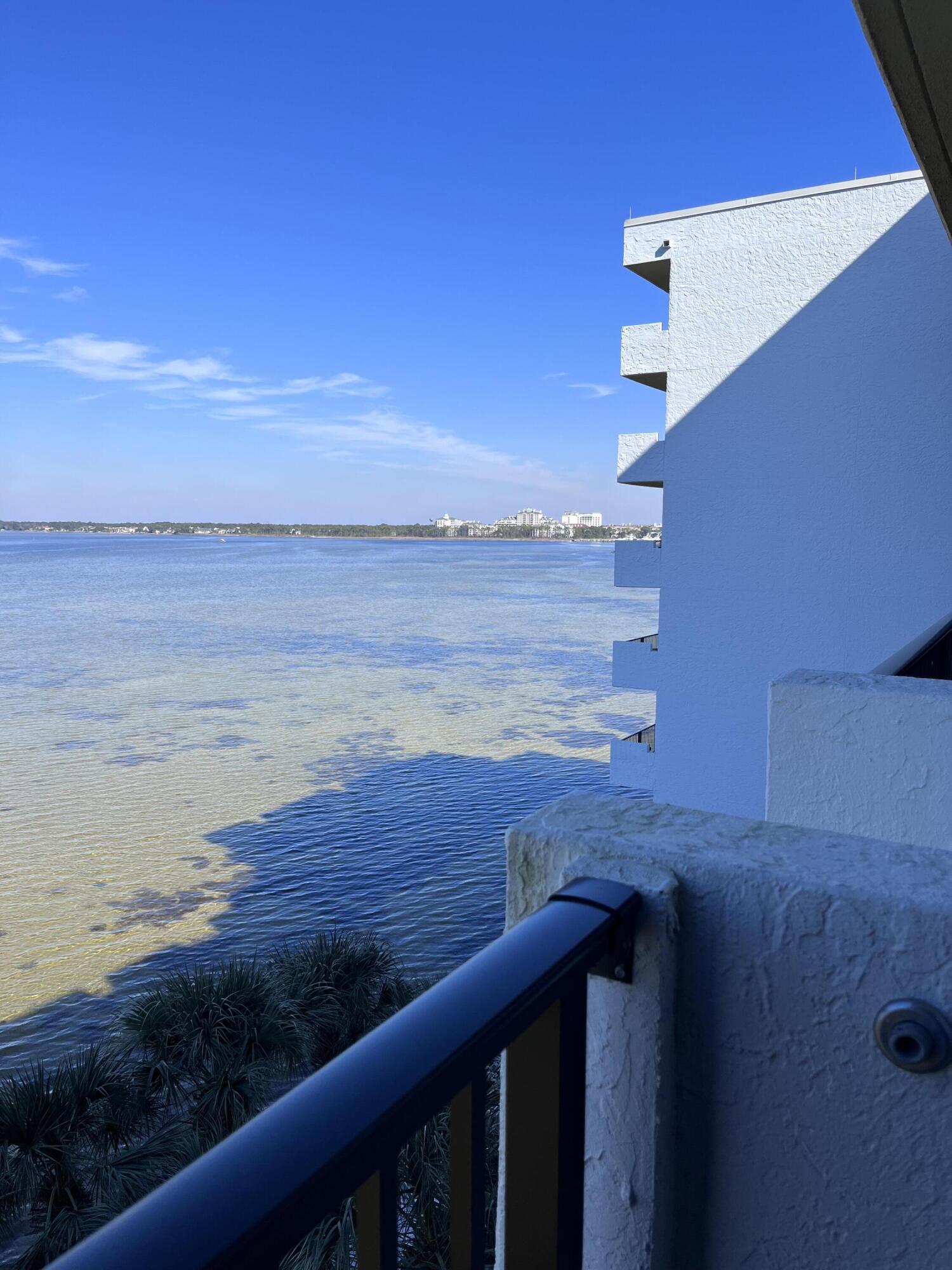 BAYSIDE CONDO SANDESTIN - Residential