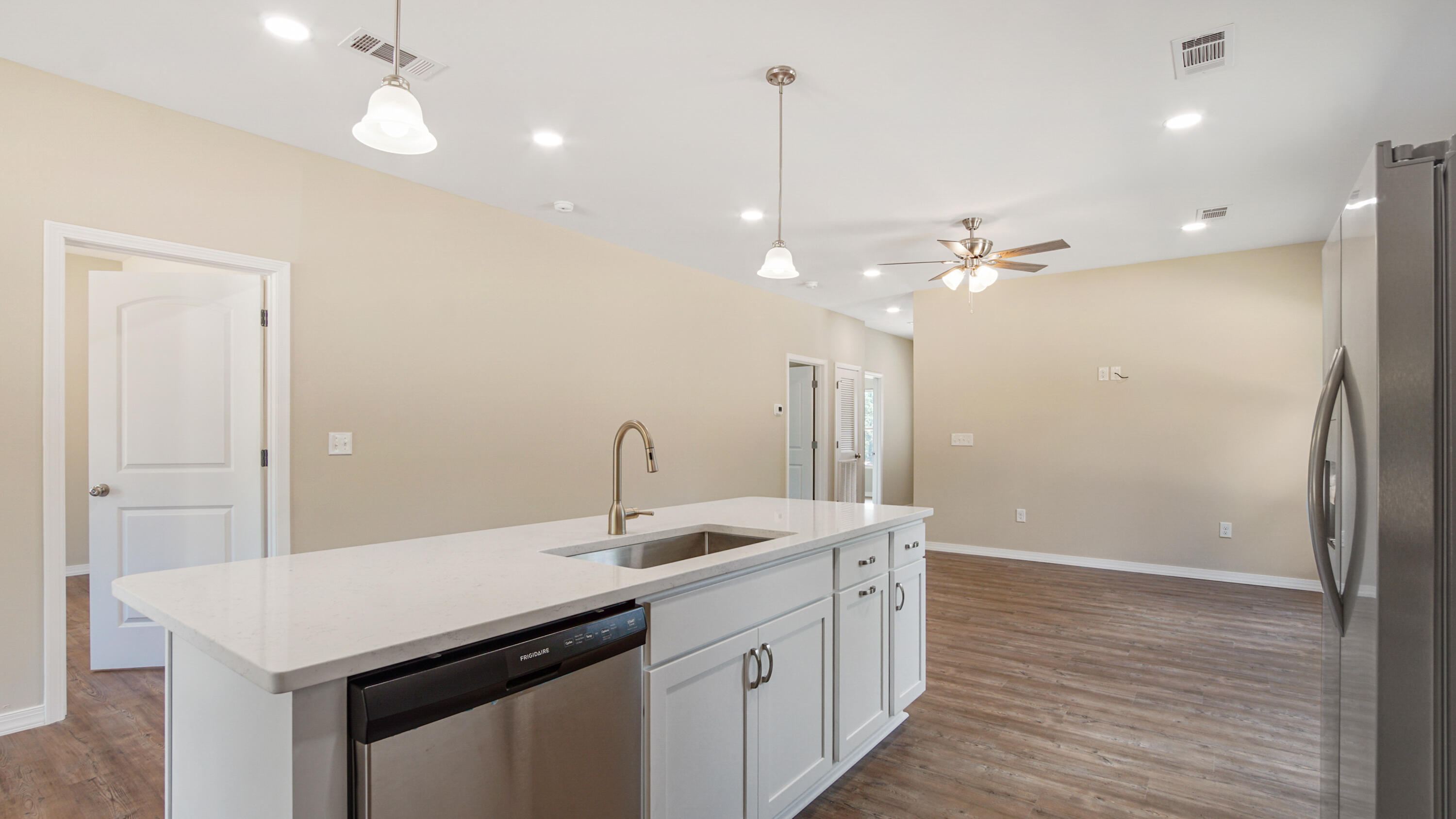OAKWOOD HILLS UNIT 3 - Residential
