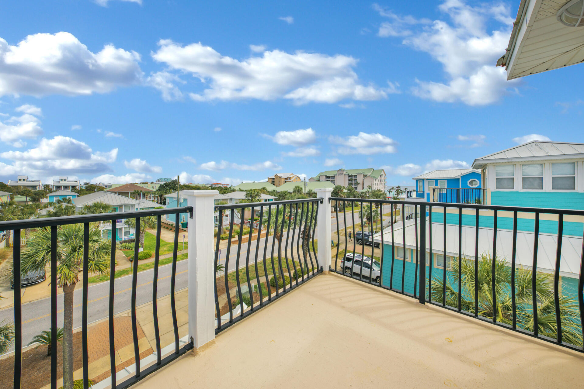 CRYSTAL BEACH - Residential