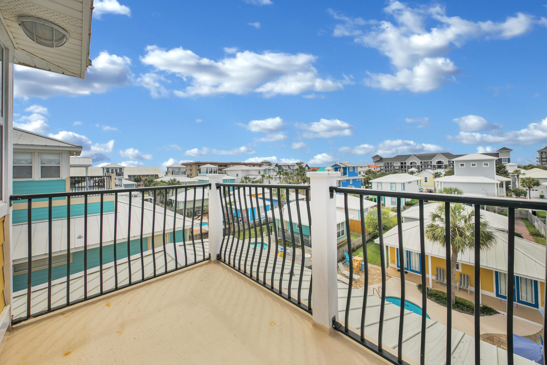 CRYSTAL BEACH - Residential