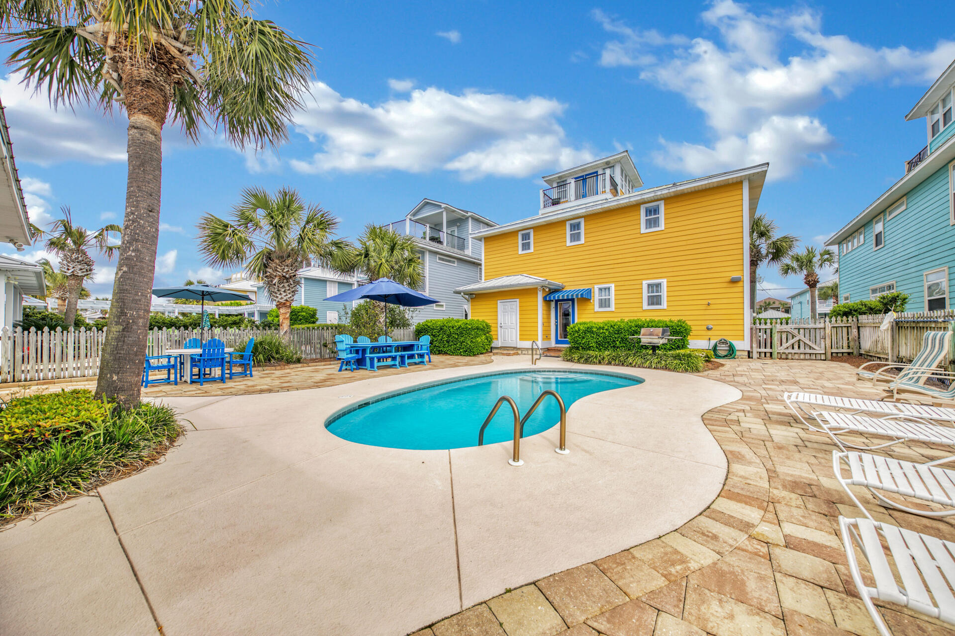 CRYSTAL BEACH - Residential