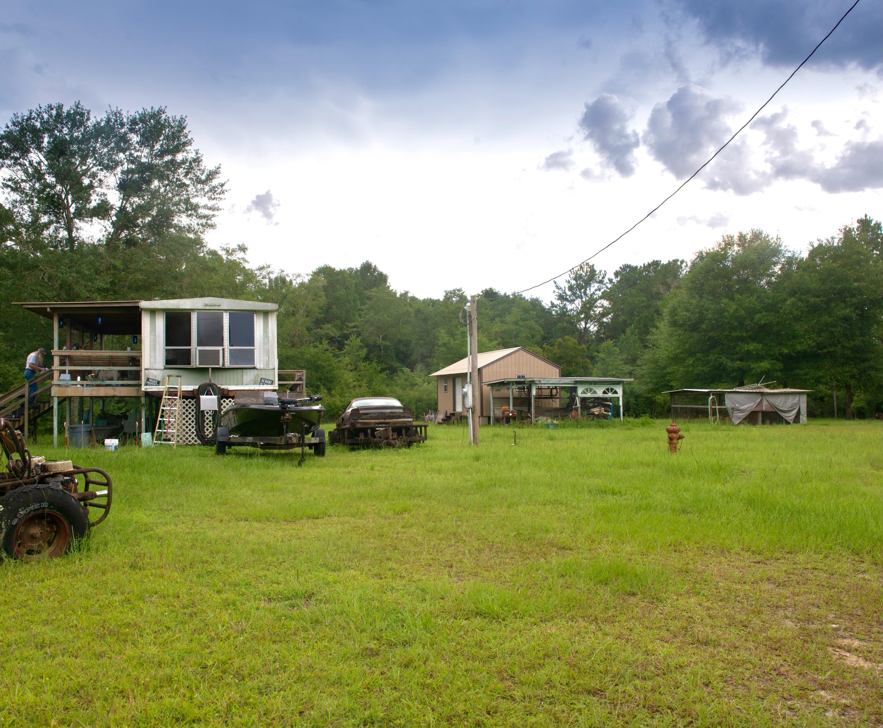 METES & BOUNDS - Land