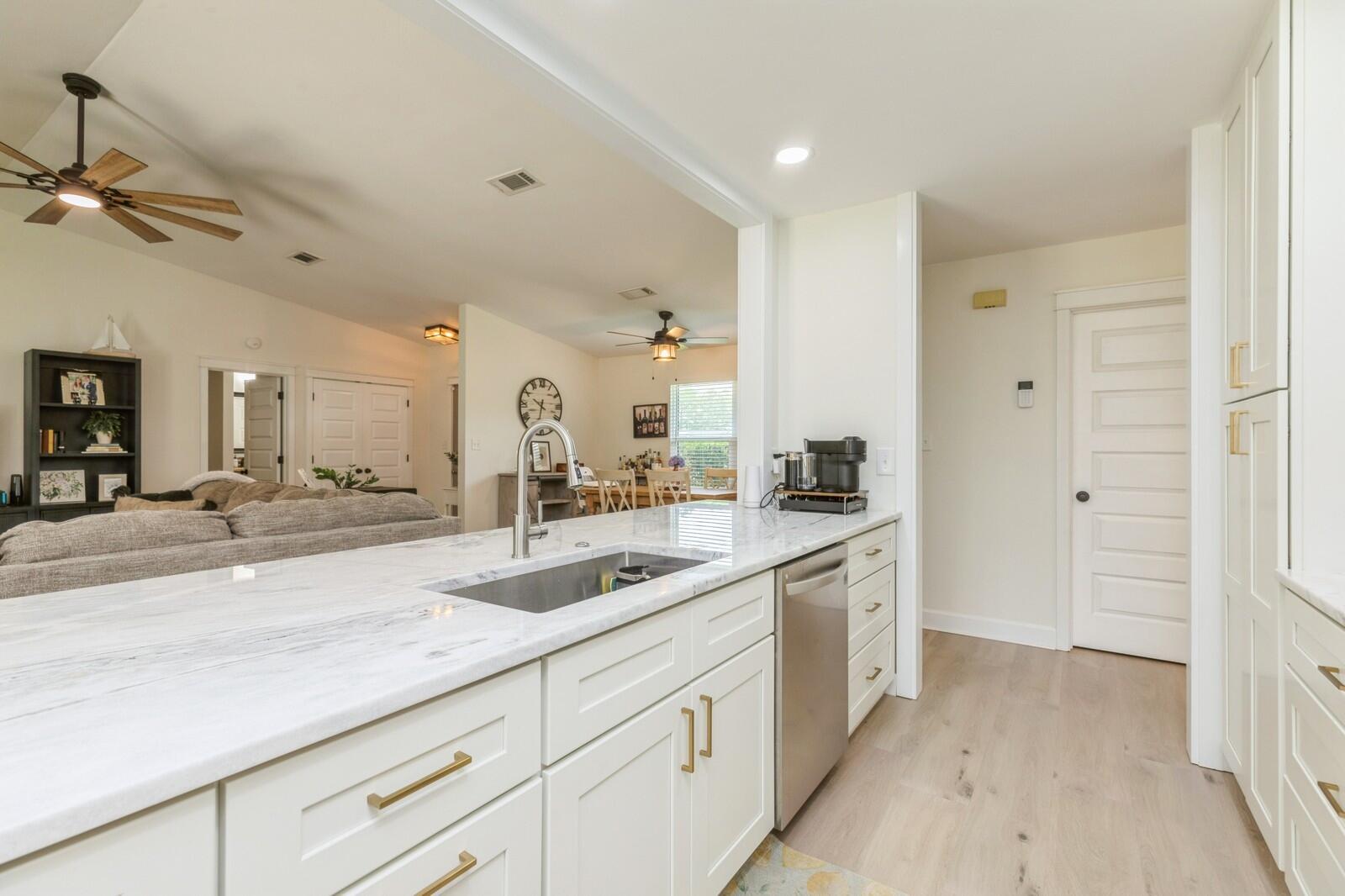 PINEWOOD ESTATES - Residential