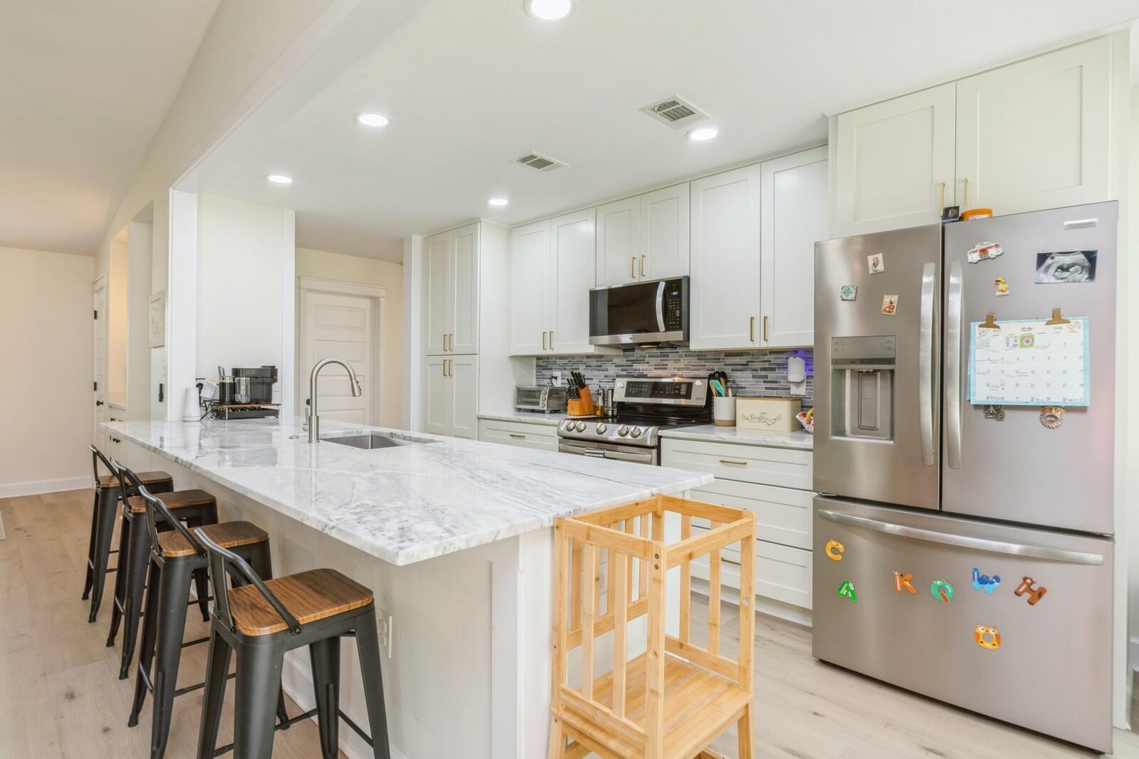 PINEWOOD ESTATES - Residential