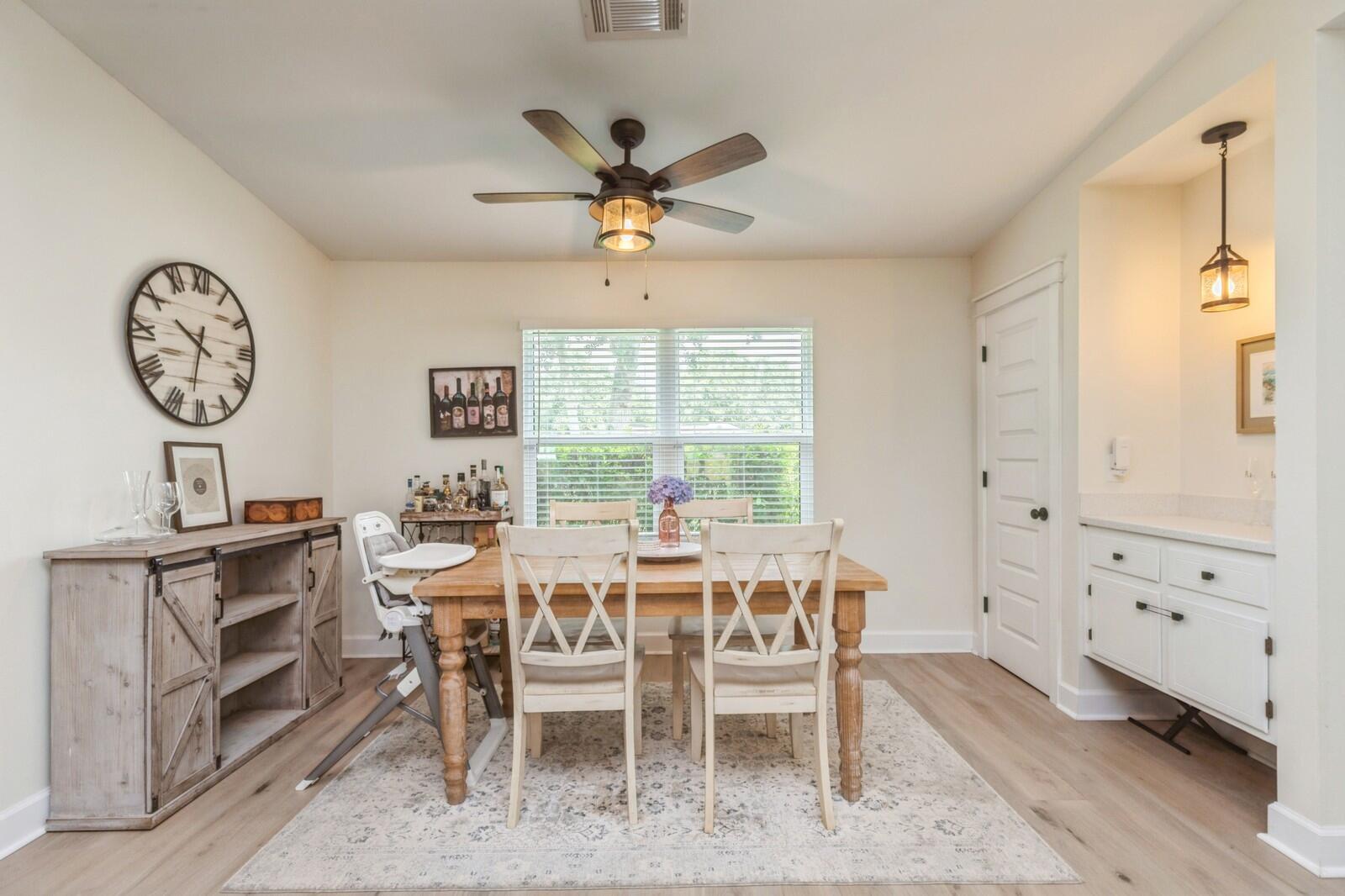PINEWOOD ESTATES - Residential