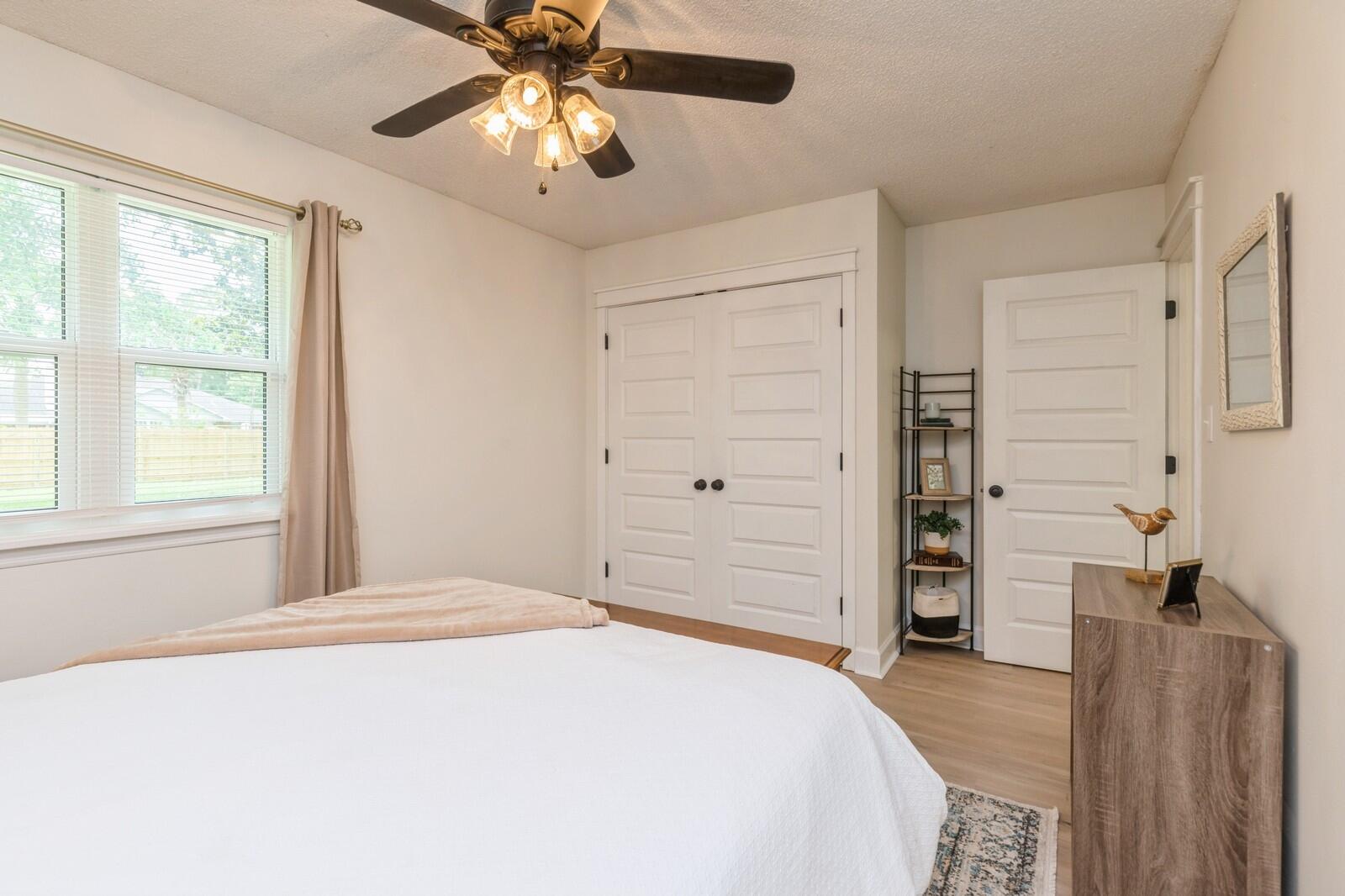 PINEWOOD ESTATES - Residential
