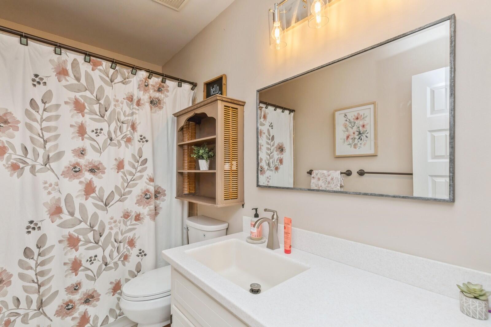 PINEWOOD ESTATES - Residential