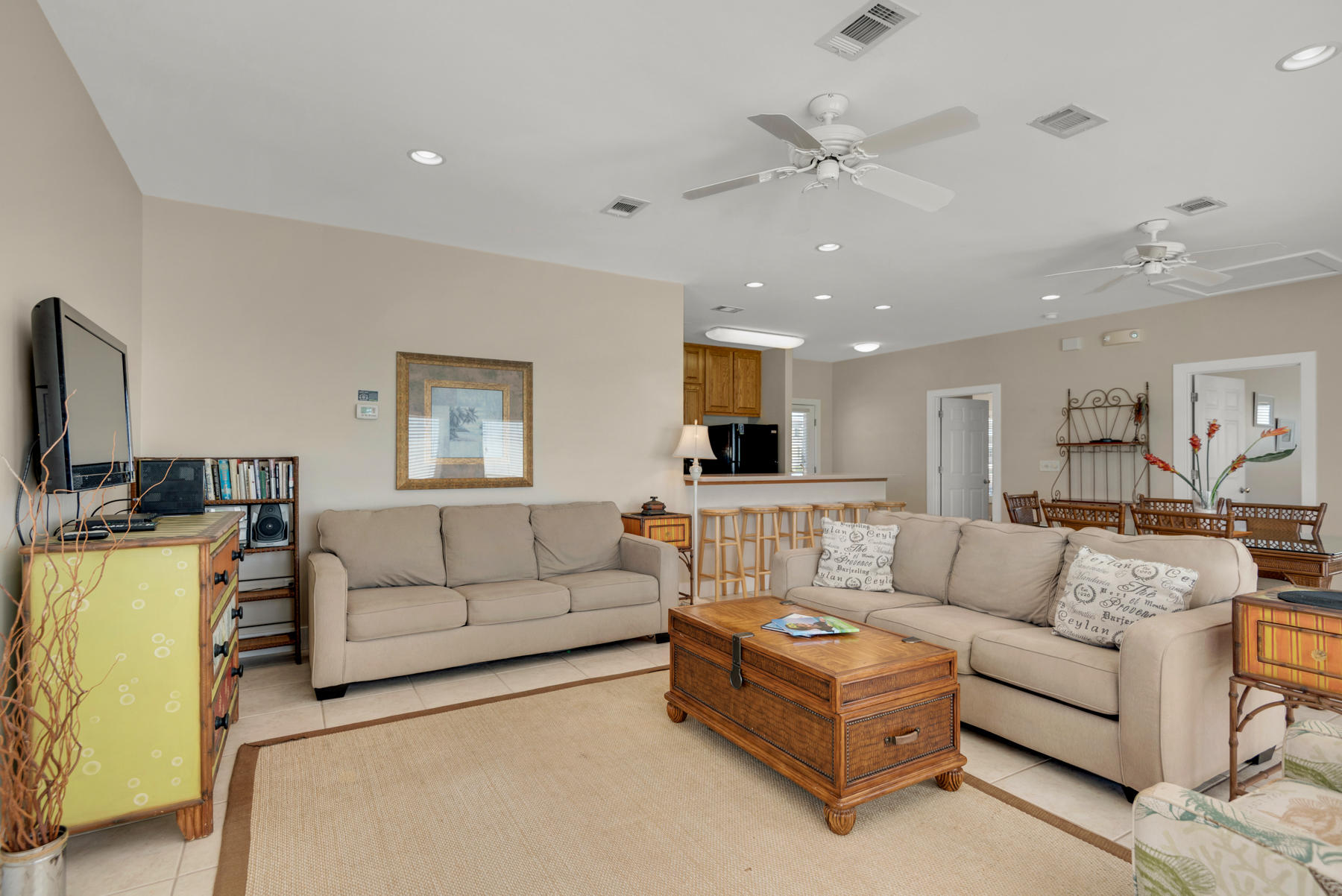 VAN WAY BEACH - Residential