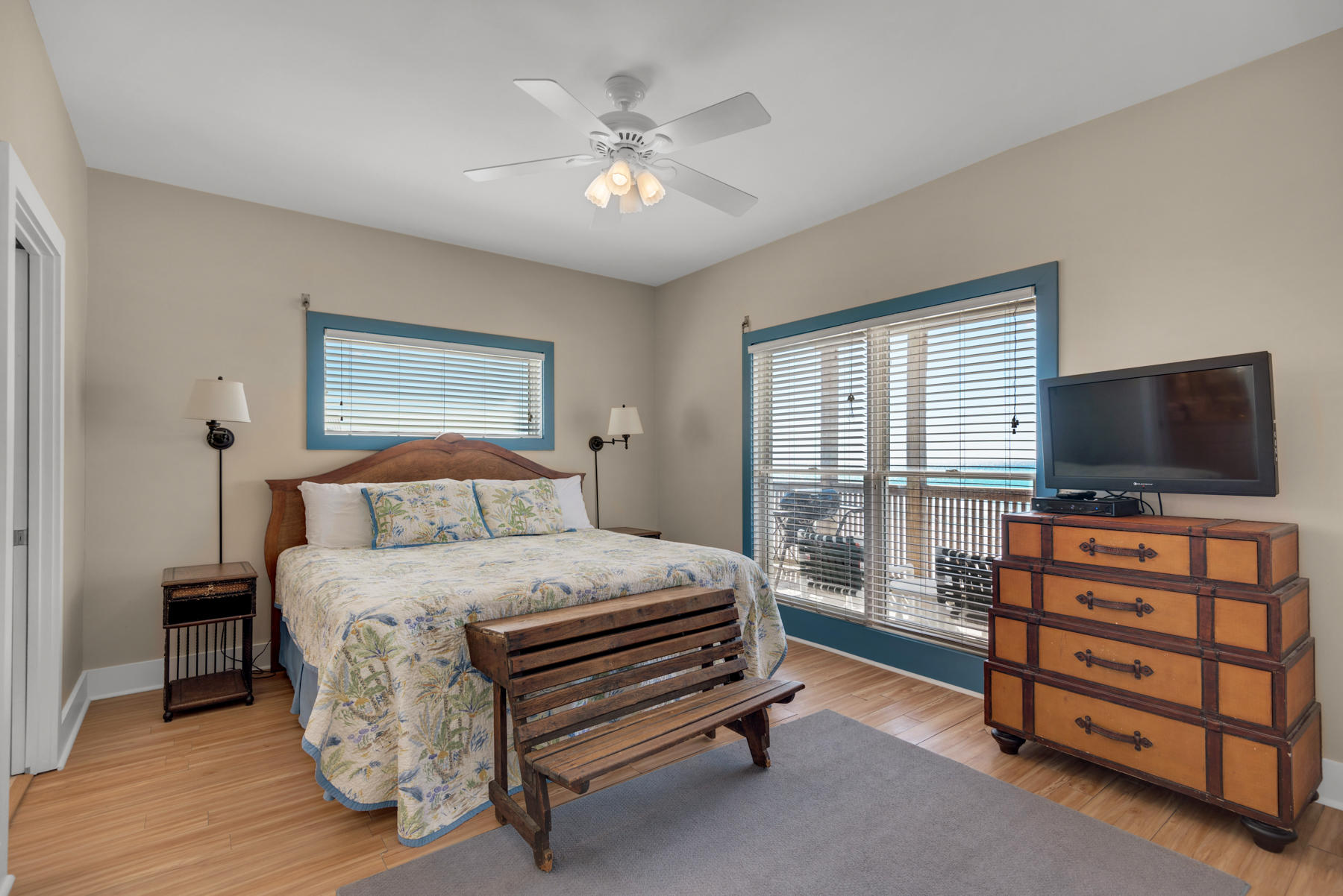VAN WAY BEACH - Residential