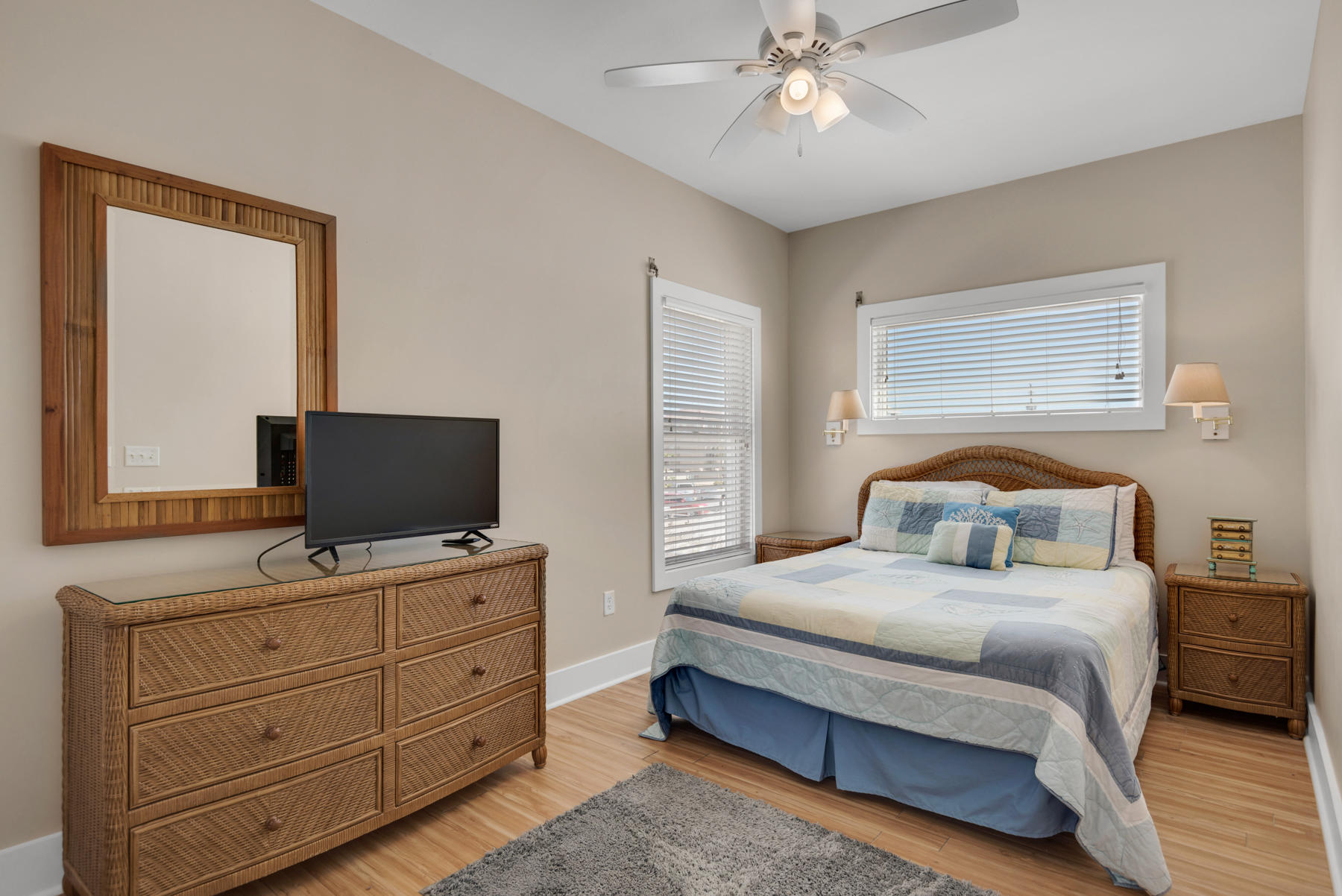 VAN WAY BEACH - Residential