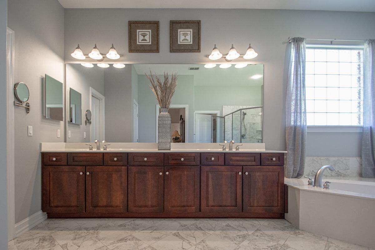 WINDSWEPT ESTATES - Residential