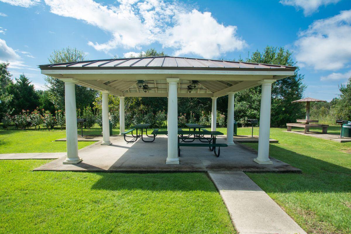 WINDSWEPT ESTATES - Residential