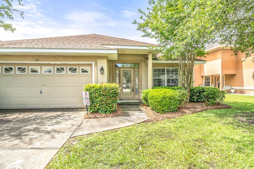 Great single story ''Florida cottage'' just a short distance from the Bay and a few miles to the beach. Open floor plan with large rooms. Stainless steel appliances, tile flooring, and Corian counters in the kitchen. Large master bedroom with ensuite featuring a jetted tub, separate shower, and double vanites. Enjoy nights out by the small neighborhood lake from the comfort of your covered porch. Driftwood Estates is very convenient to Sacred Heart Hospital, Grand Boulevard at Sandestin, 30-A, and all the fine dining and shopping that Destin has to offer.