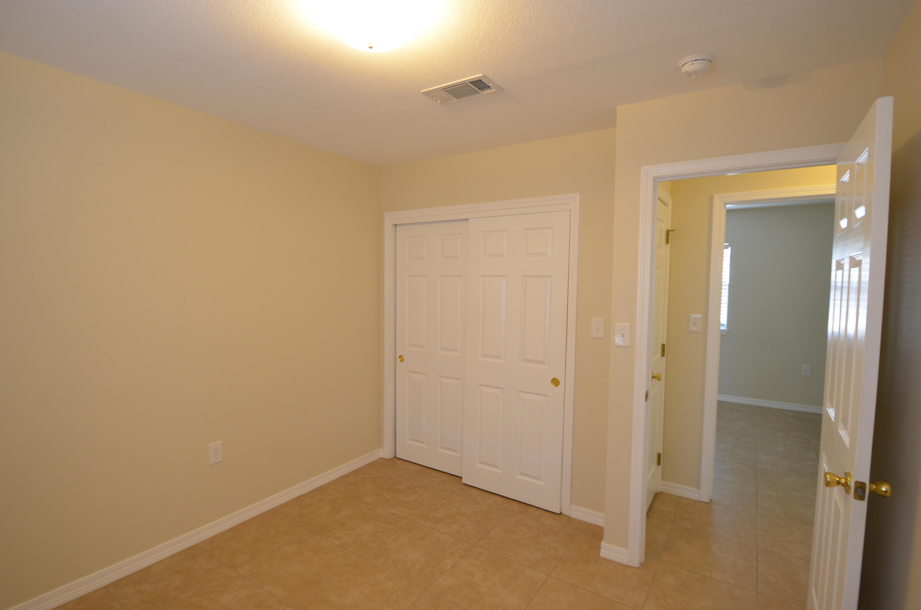 Racetrack Rd 1st Sub - Residential Lease