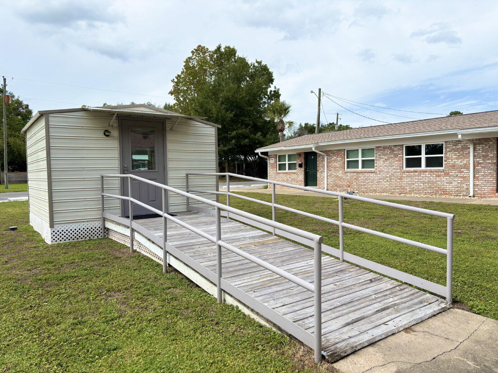 Racetrack Rd 1st Sub - Residential Lease