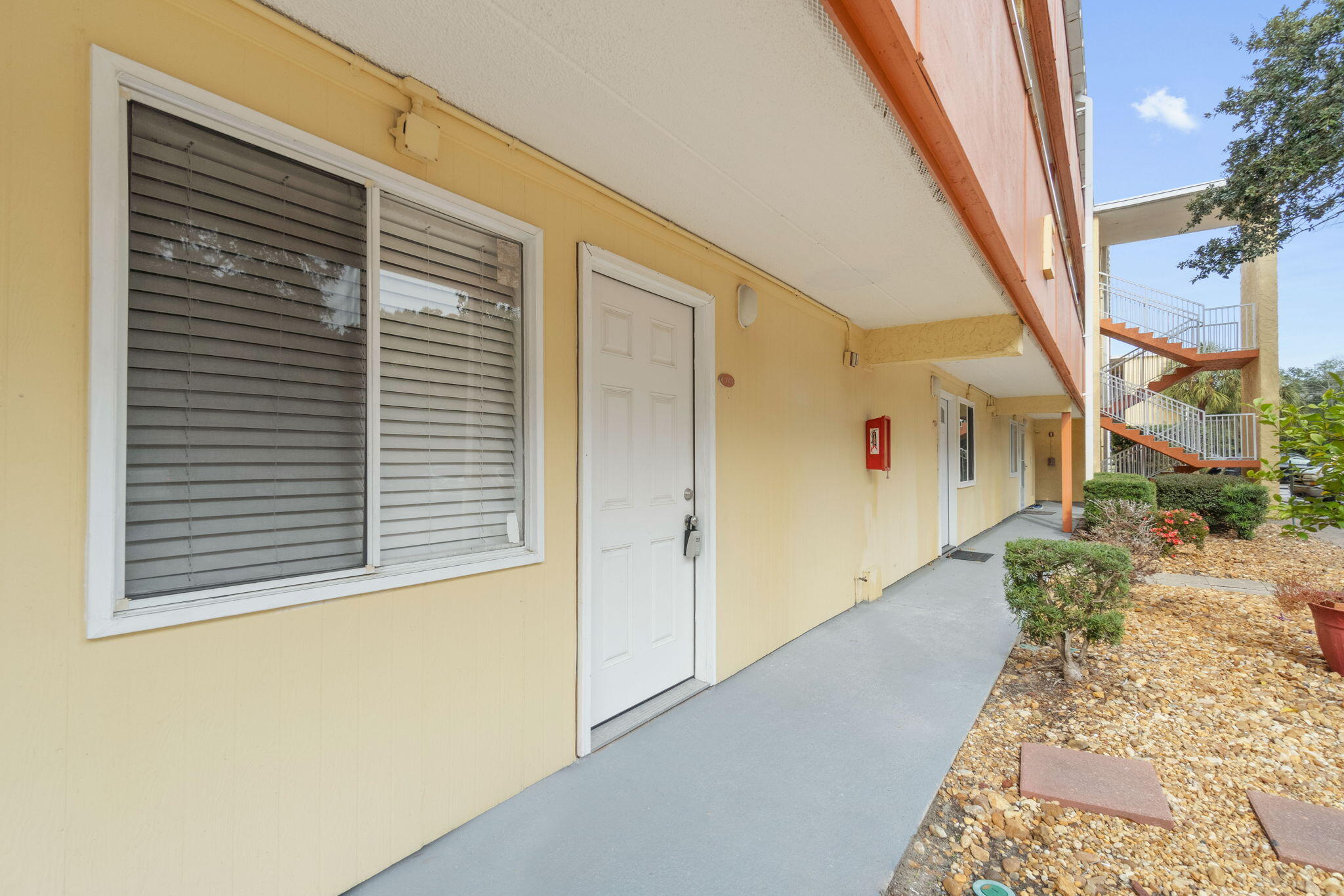 Enjoy this little piece of paradise at The Cedars! This waterfront-access unit offers 2 bedrooms & 1 full bathroom. LVP & tile flooring throughout the home for easy cleaning. Access to a beautiful pool, private beach, boat dock, kayak rack, and the serene courtyard. Located less than 10 minutes away from the front gate of Hurlbert Field. Water & trash provided by The Cedars Association. Schedule your showing today!