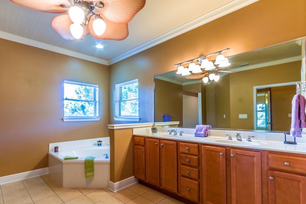 CALUSA BAY S/D - Residential