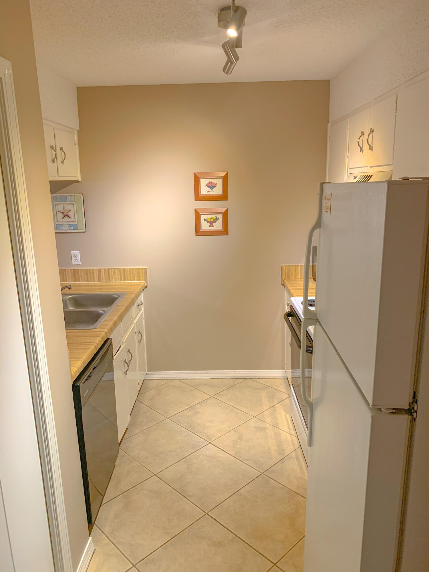 CASSINE GARDENS T/H PH 4 - Residential