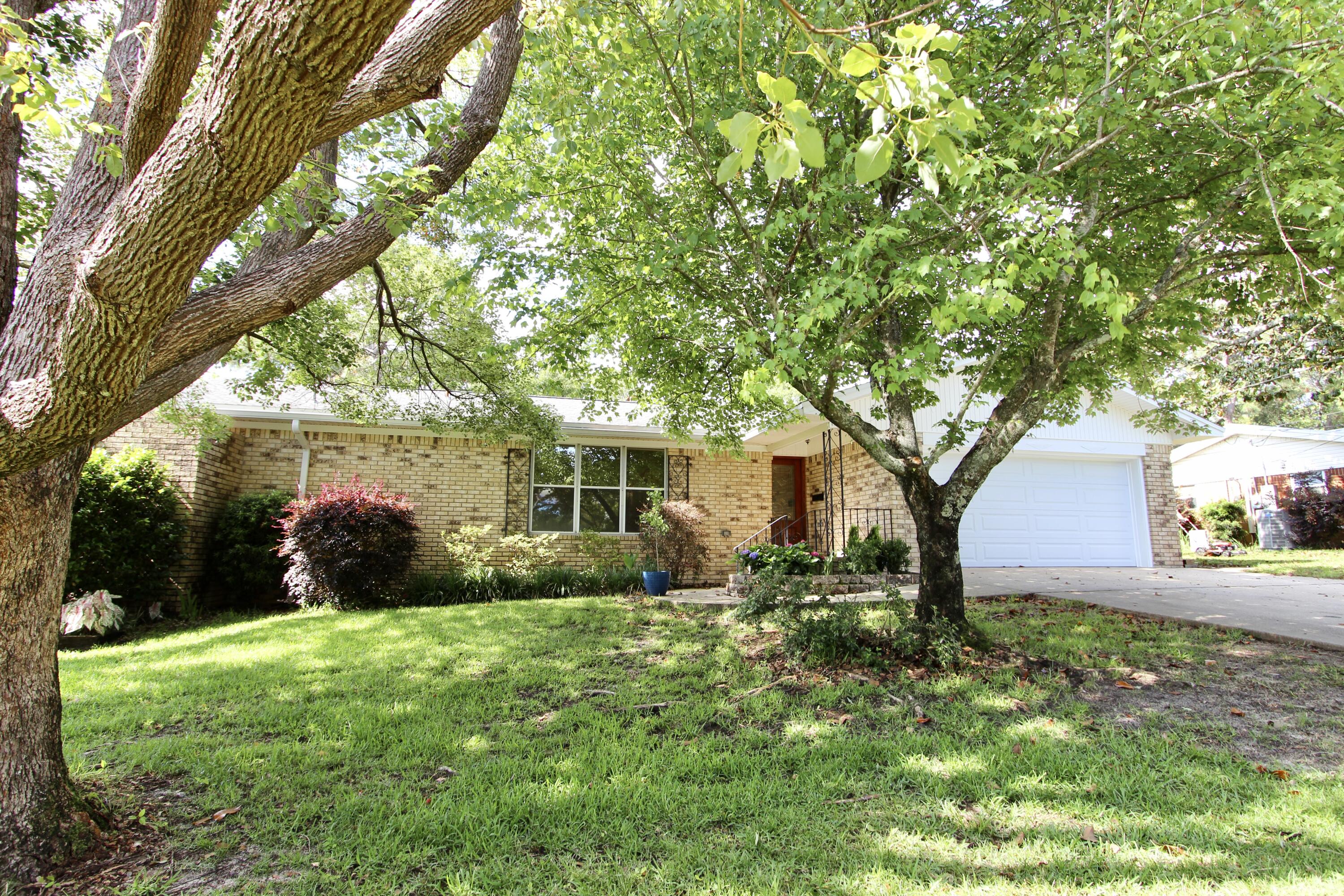 POQUITO BAYOU - Residential