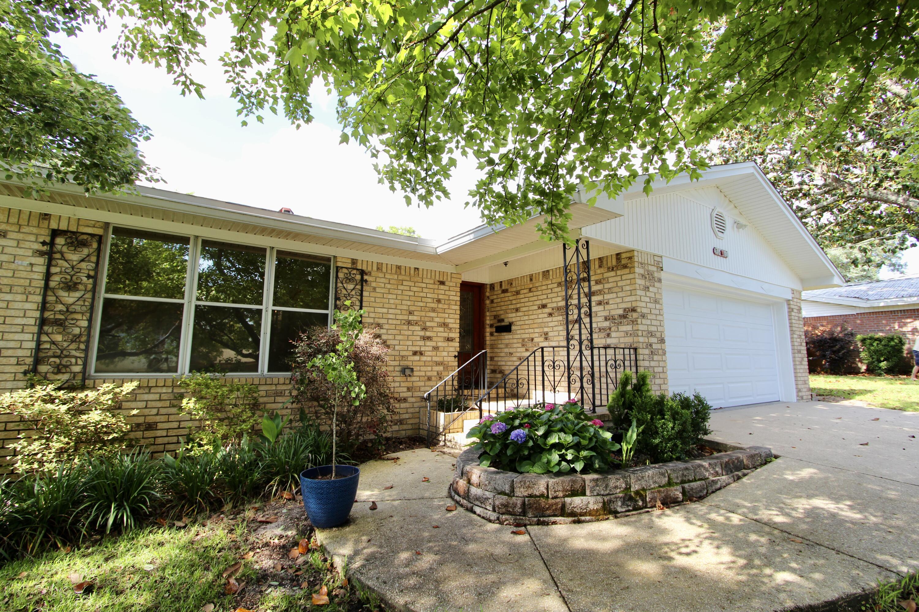 POQUITO BAYOU - Residential