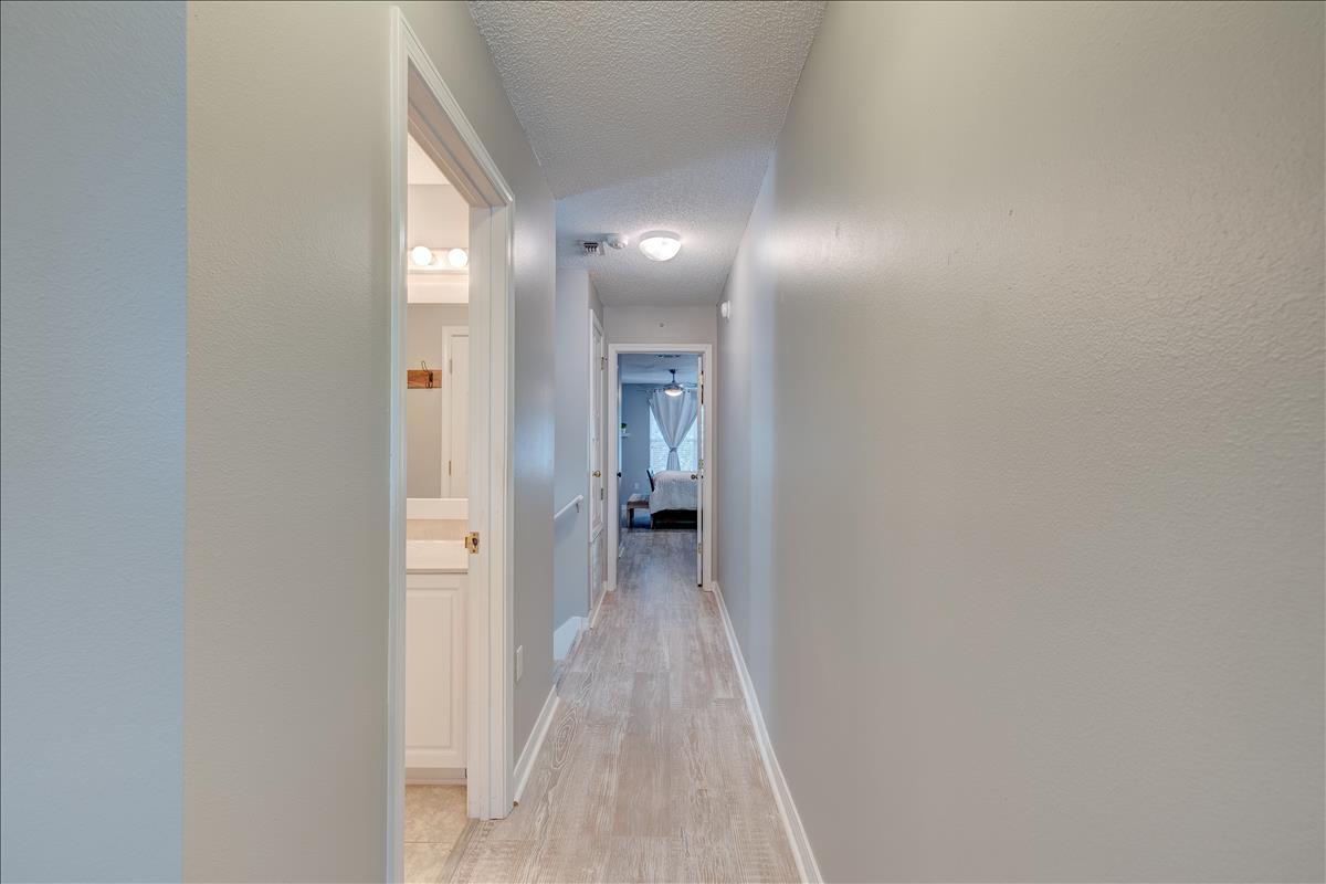 TWIN LAKES ESTATES - Residential